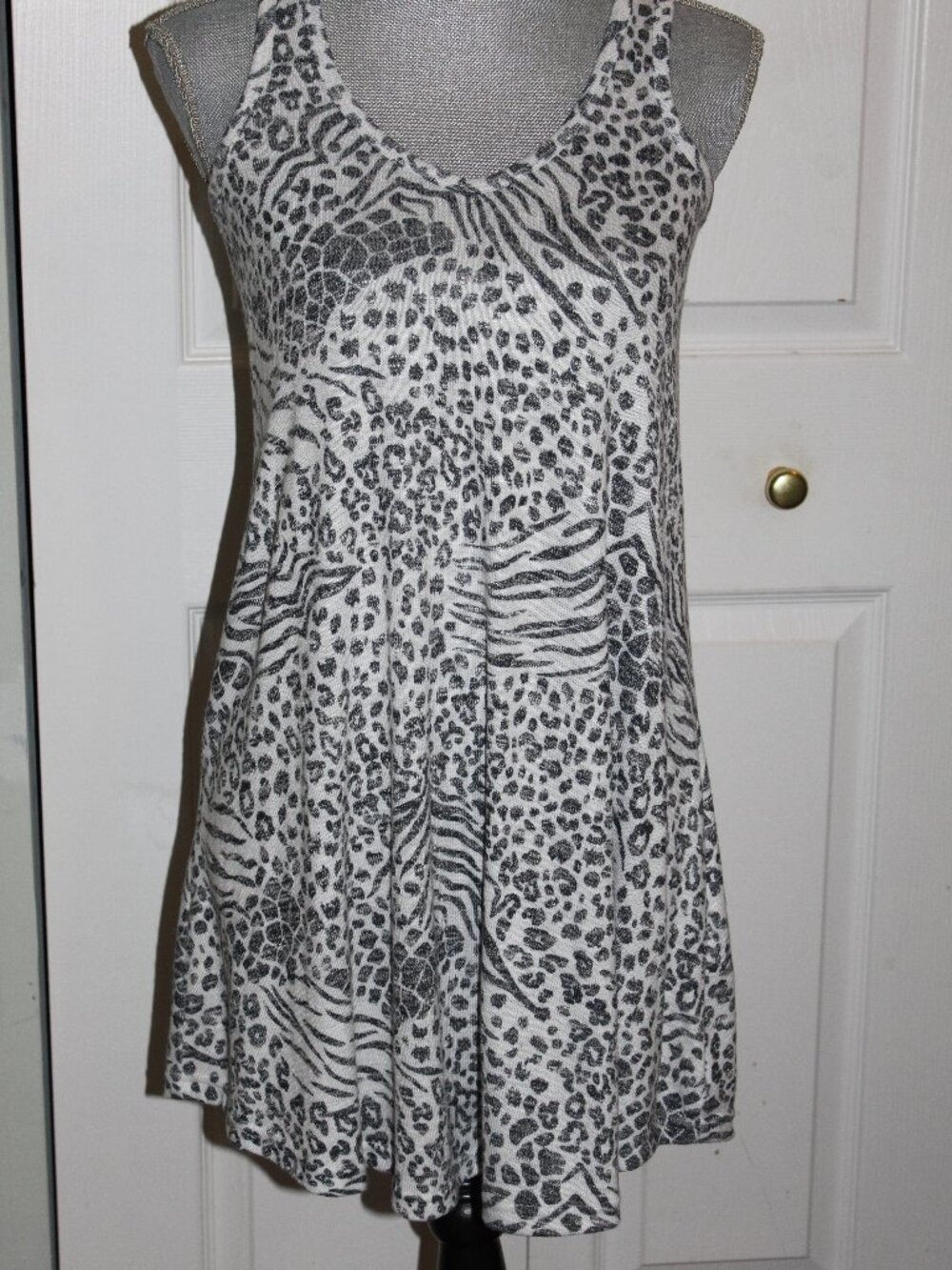 Z Supply Gray/White Sleeveless Dress